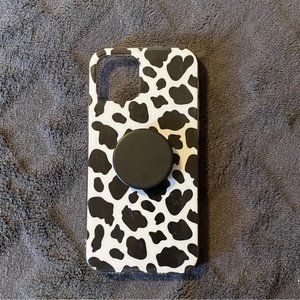 iphone 12 cow print phone case with black popsocket